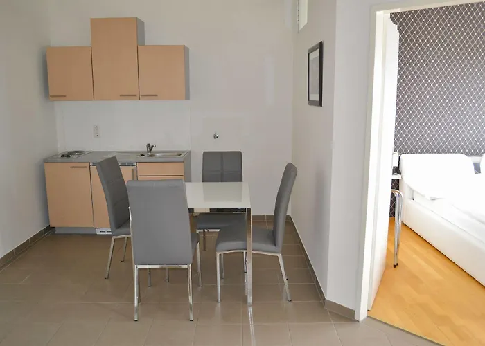 Vienna Inn Apartments