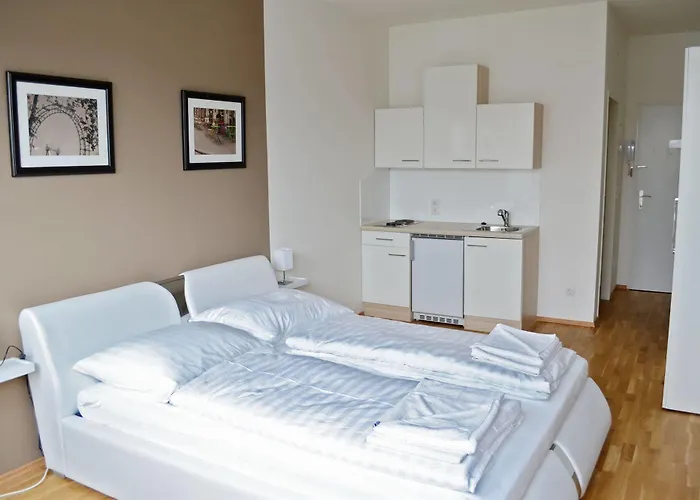 Vienna Inn Apartments
