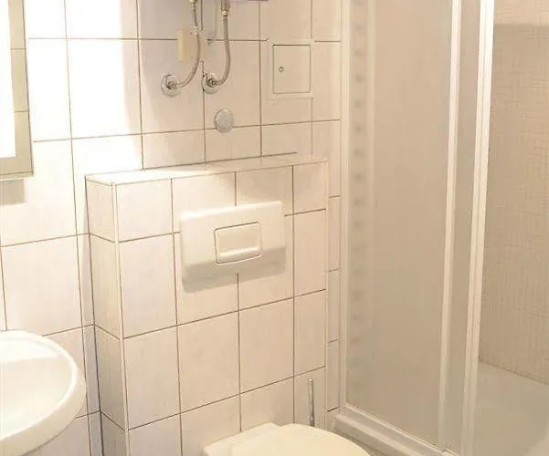 Vienna Inn Apartments 2*